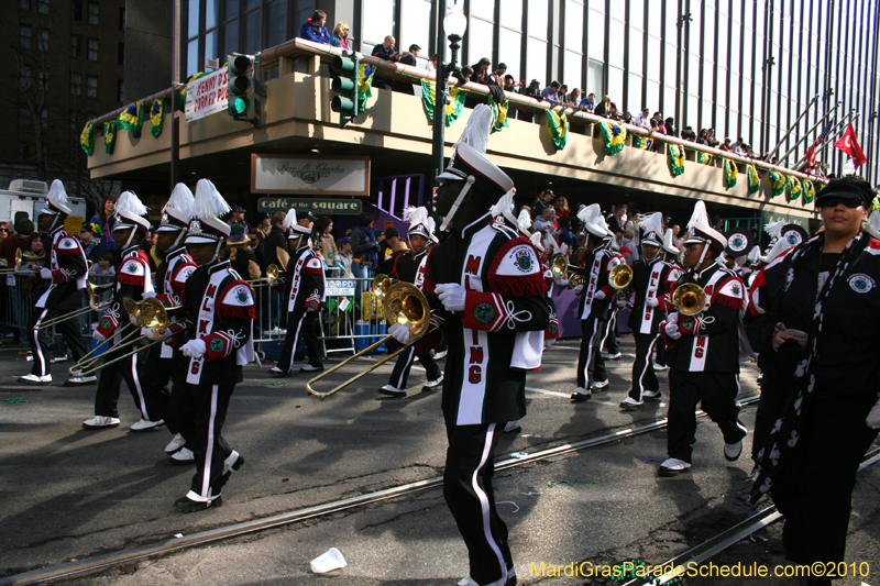 Krewe-of-Tucks-2010-Mardi-Gras-New-Orleans-7799