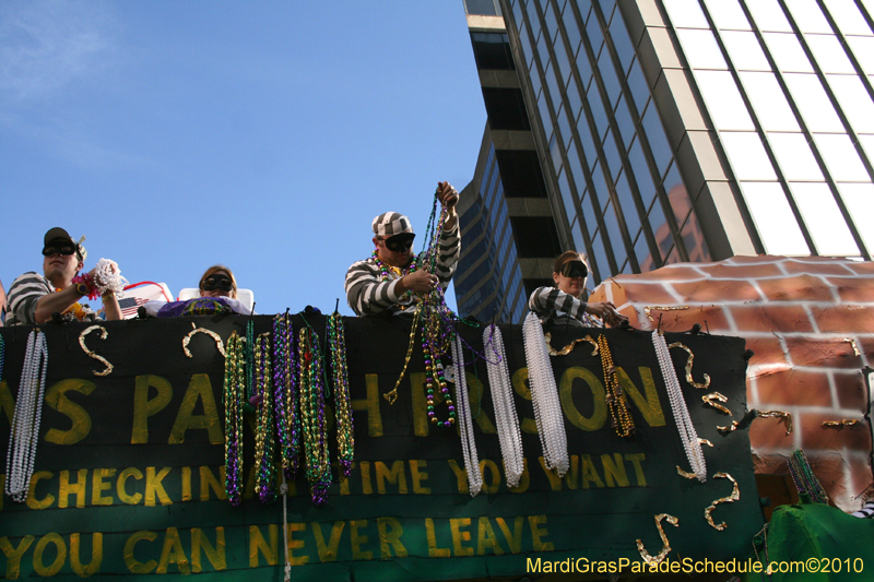 Krewe-of-Tucks-2010-Mardi-Gras-New-Orleans-7811