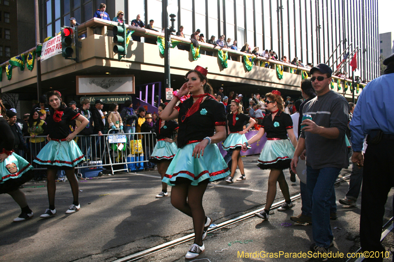 Krewe-of-Tucks-2010-Mardi-Gras-New-Orleans-7817