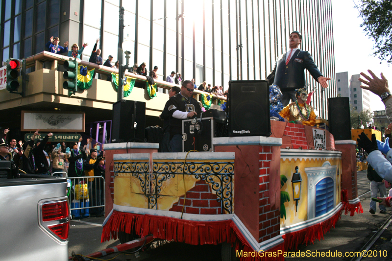 Krewe-of-Tucks-2010-Mardi-Gras-New-Orleans-7820