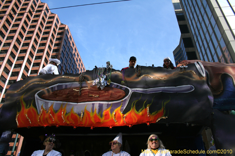 Krewe-of-Tucks-2010-Mardi-Gras-New-Orleans-7845