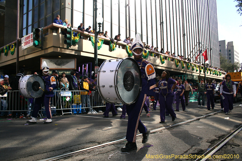 Krewe-of-Tucks-2010-Mardi-Gras-New-Orleans-7853