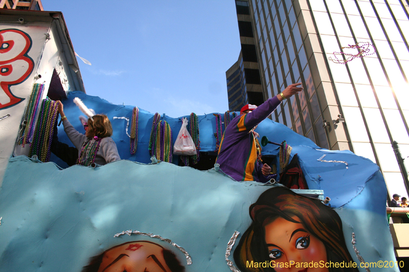 Krewe-of-Tucks-2010-Mardi-Gras-New-Orleans-7874