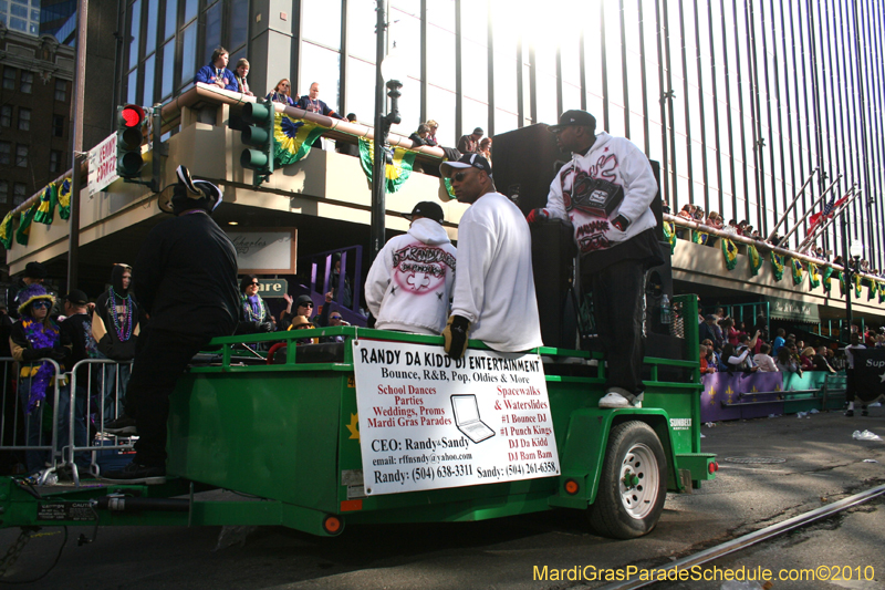 Krewe-of-Tucks-2010-Mardi-Gras-New-Orleans-7876