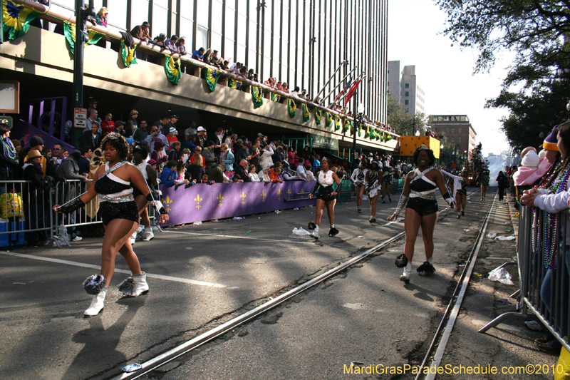 Krewe-of-Tucks-2010-Mardi-Gras-New-Orleans-7879