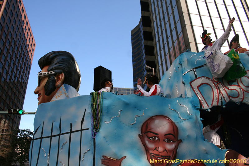 Krewe-of-Tucks-2010-Mardi-Gras-New-Orleans-7892