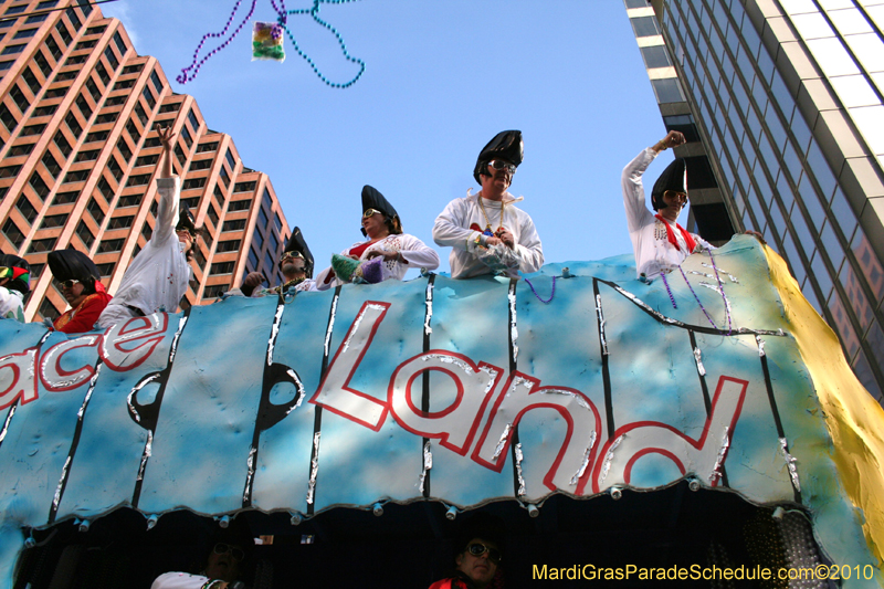 Krewe-of-Tucks-2010-Mardi-Gras-New-Orleans-7896