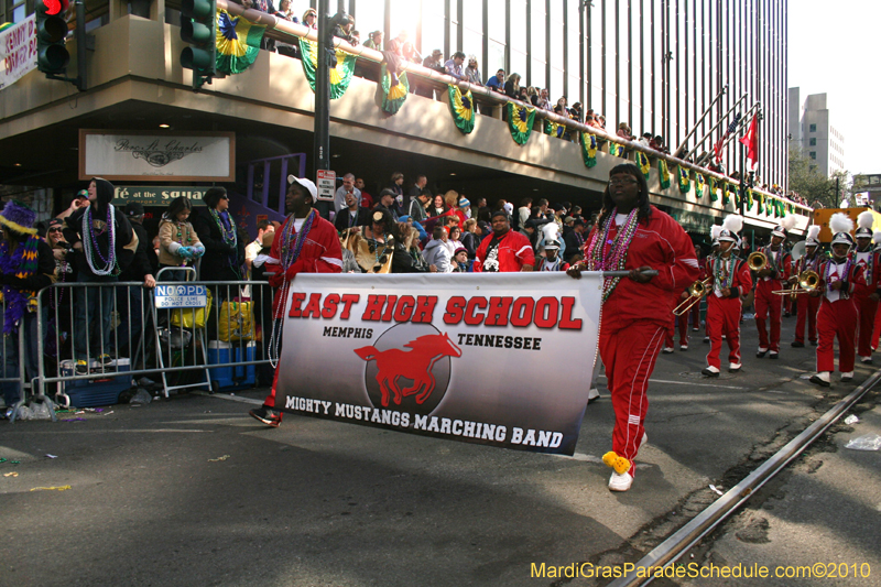 Krewe-of-Tucks-2010-Mardi-Gras-New-Orleans-7945