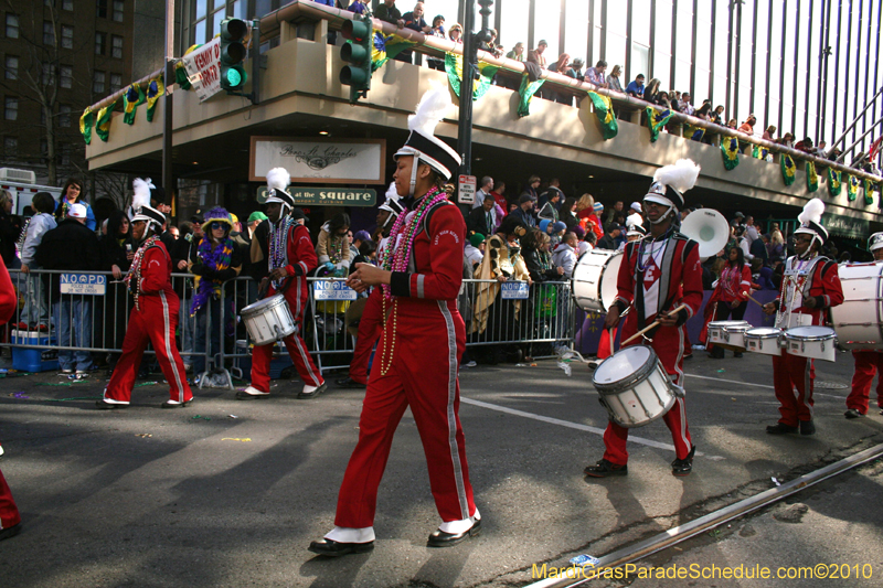 Krewe-of-Tucks-2010-Mardi-Gras-New-Orleans-7947