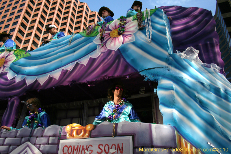 Krewe-of-Tucks-2010-Mardi-Gras-New-Orleans-7955