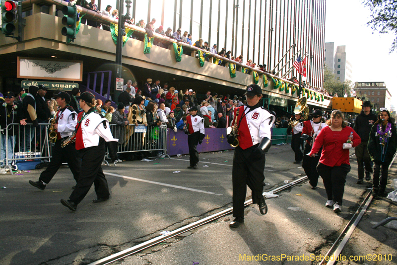 Krewe-of-Tucks-2010-Mardi-Gras-New-Orleans-7977