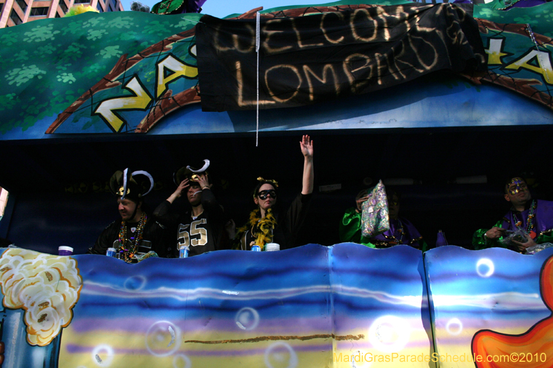 Krewe-of-Tucks-2010-Mardi-Gras-New-Orleans-7985