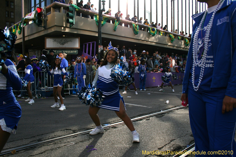 Krewe-of-Tucks-2010-Mardi-Gras-New-Orleans-7996