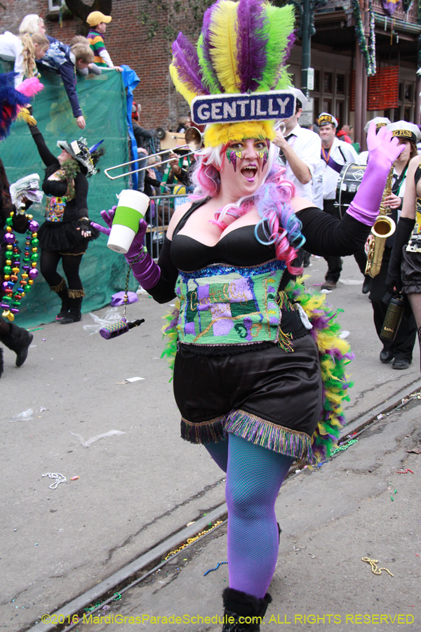 2016-Krewe-of-Tucks-010599