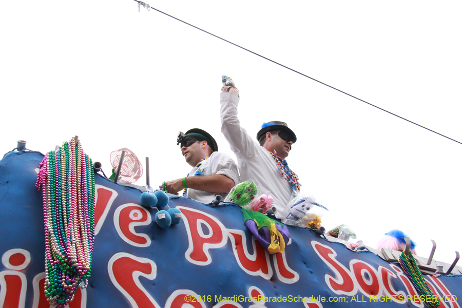 2016-Krewe-of-Tucks-010683