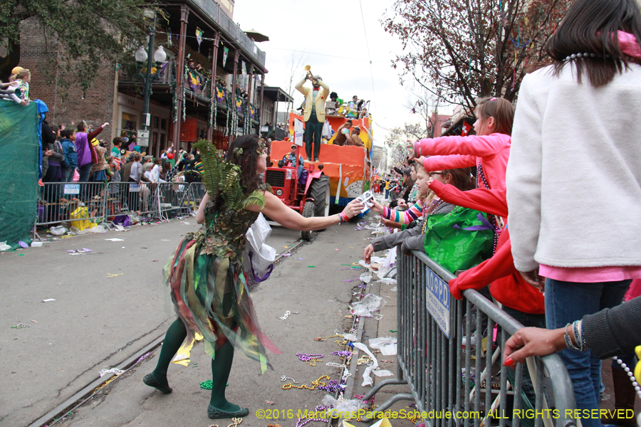 2016-Krewe-of-Tucks-010747