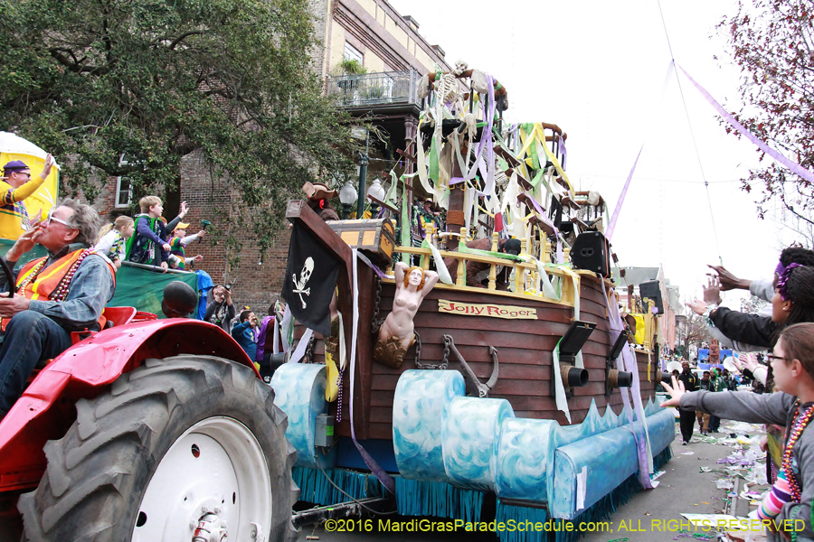 2016-Krewe-of-Tucks-010795