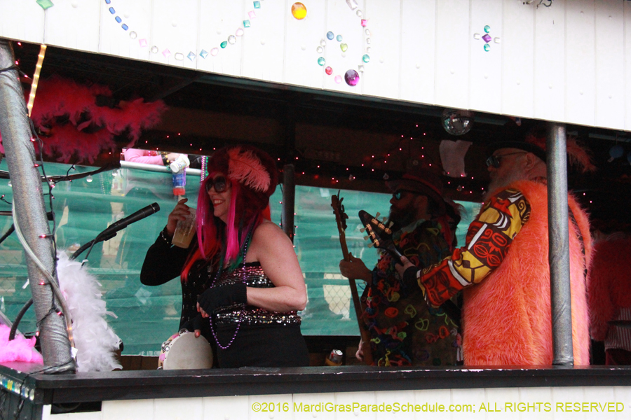 2016-Krewe-of-Tucks-010824