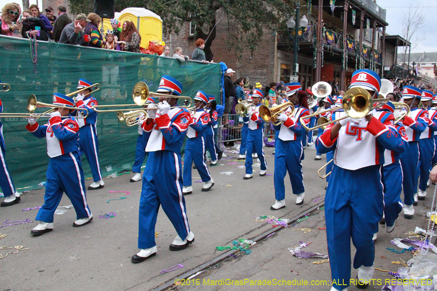 2016-Krewe-of-Tucks-010928