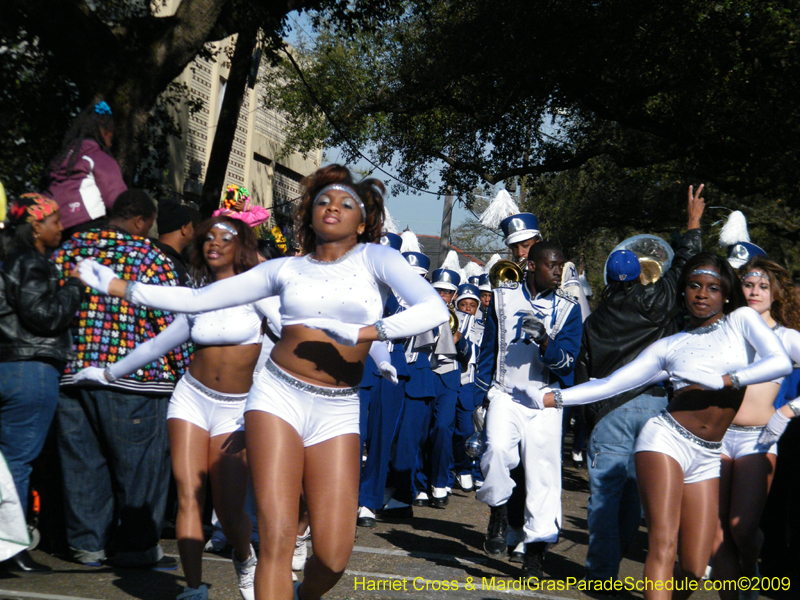 Zulu-Social-Aid-and-Pleasure-Club-2009-Centennial-Parade-mardi-Gras-New-Orleans-Photos-by-Harriet-Cross-0310