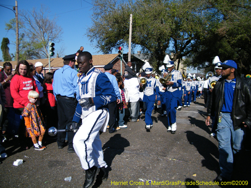 Zulu-Social-Aid-and-Pleasure-Club-2009-Centennial-Parade-mardi-Gras-New-Orleans-Photos-by-Harriet-Cross-0311