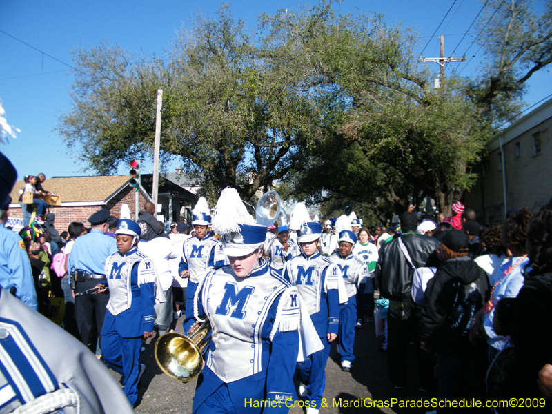 Zulu-Social-Aid-and-Pleasure-Club-2009-Centennial-Parade-mardi-Gras-New-Orleans-Photos-by-Harriet-Cross-0312