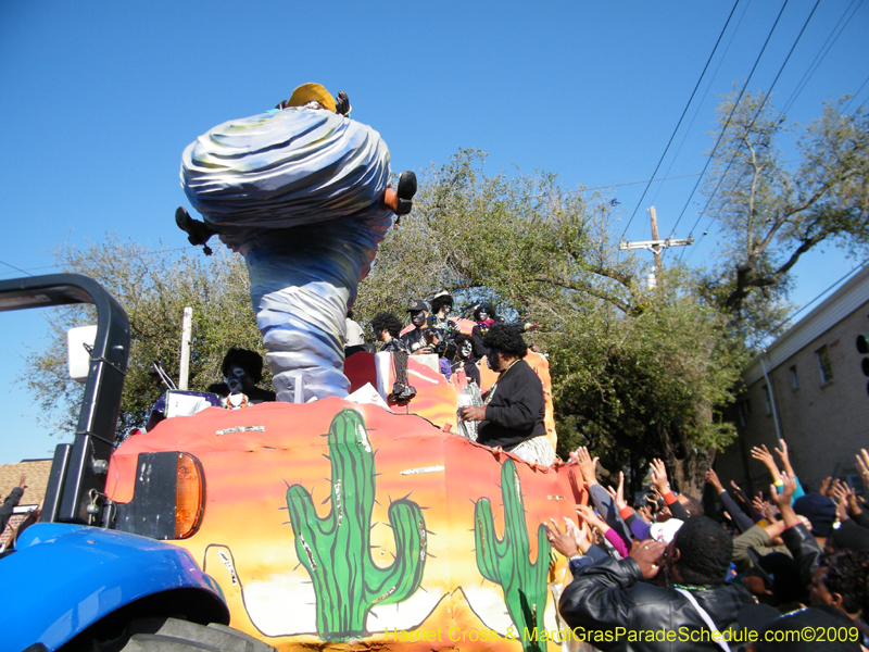 Zulu-Social-Aid-and-Pleasure-Club-2009-Centennial-Parade-mardi-Gras-New-Orleans-Photos-by-Harriet-Cross-0327