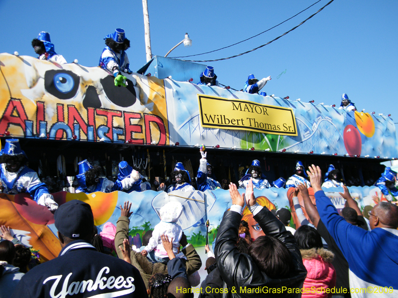 Zulu-Social-Aid-and-Pleasure-Club-2009-Centennial-Parade-mardi-Gras-New-Orleans-Photos-by-Harriet-Cross-0382