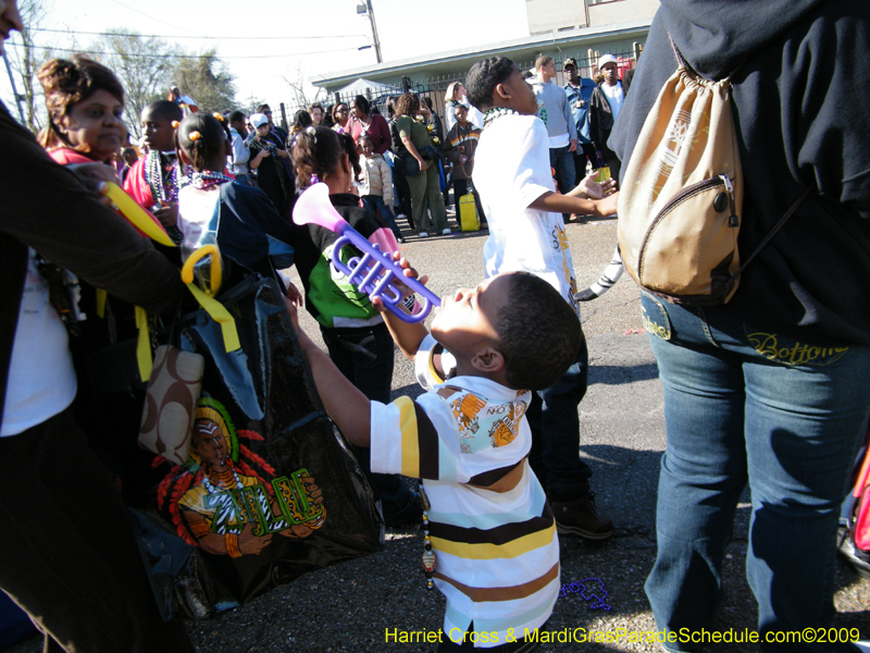 Zulu-Social-Aid-and-Pleasure-Club-2009-Centennial-Parade-mardi-Gras-New-Orleans-Photos-by-Harriet-Cross-0398