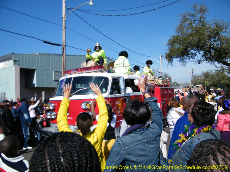 Zulu-Social-Aid-and-Pleasure-Club-2009-Centennial-Parade-mardi-Gras-New-Orleans-Photos-by-Harriet-Cross-0399