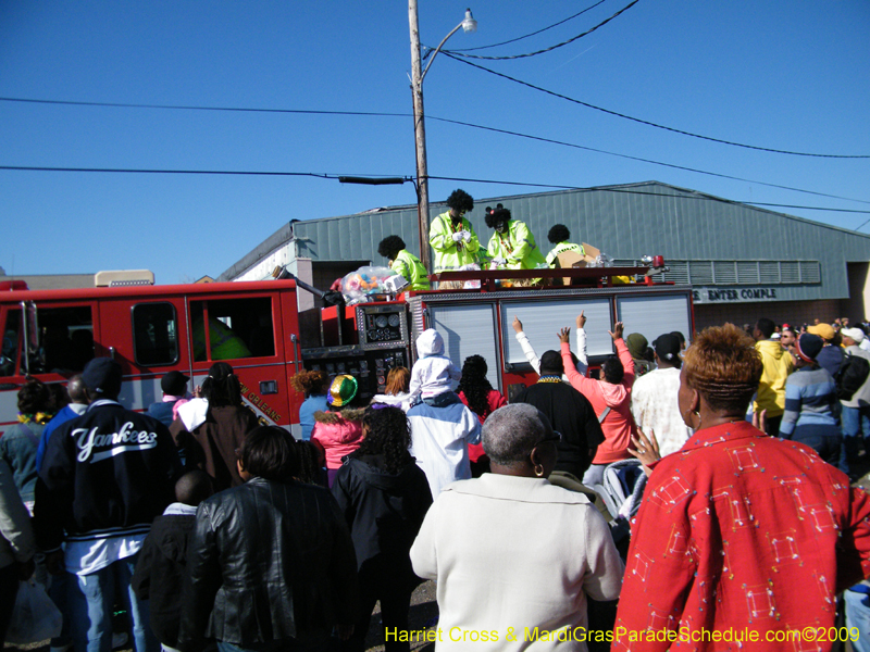 Zulu-Social-Aid-and-Pleasure-Club-2009-Centennial-Parade-mardi-Gras-New-Orleans-Photos-by-Harriet-Cross-0401