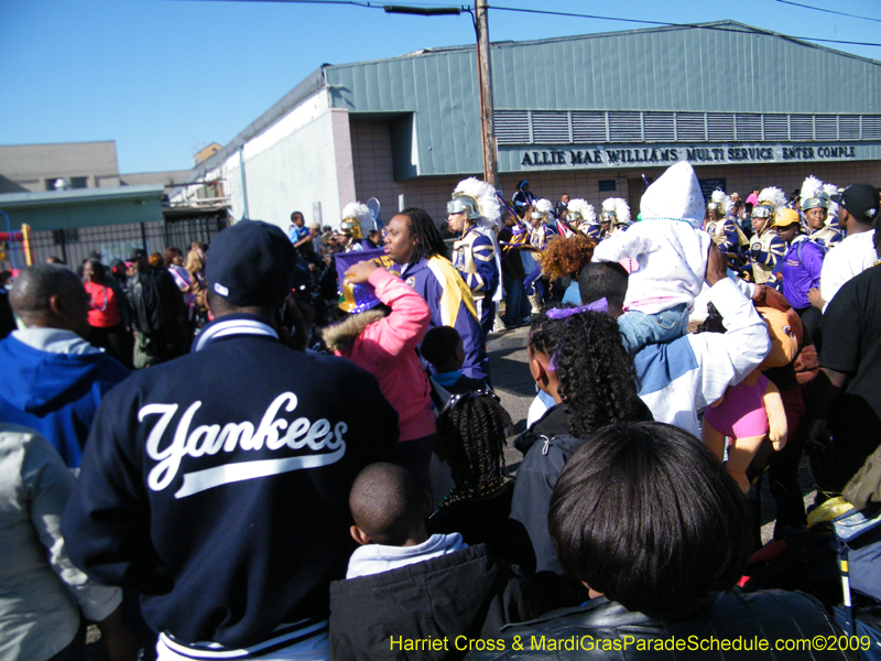 Zulu-Social-Aid-and-Pleasure-Club-2009-Centennial-Parade-mardi-Gras-New-Orleans-Photos-by-Harriet-Cross-0410