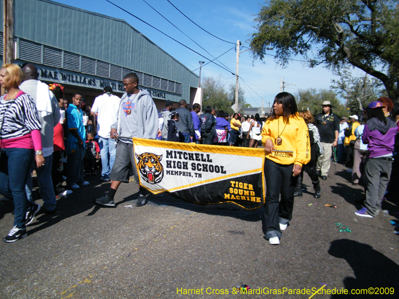 Zulu-Social-Aid-and-Pleasure-Club-2009-Centennial-Parade-mardi-Gras-New-Orleans-Photos-by-Harriet-Cross-0461