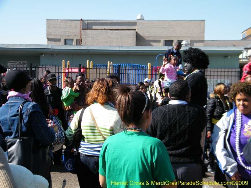 Zulu-Social-Aid-and-Pleasure-Club-2009-Centennial-Parade-mardi-Gras-New-Orleans-Photos-by-Harriet-Cross-0496