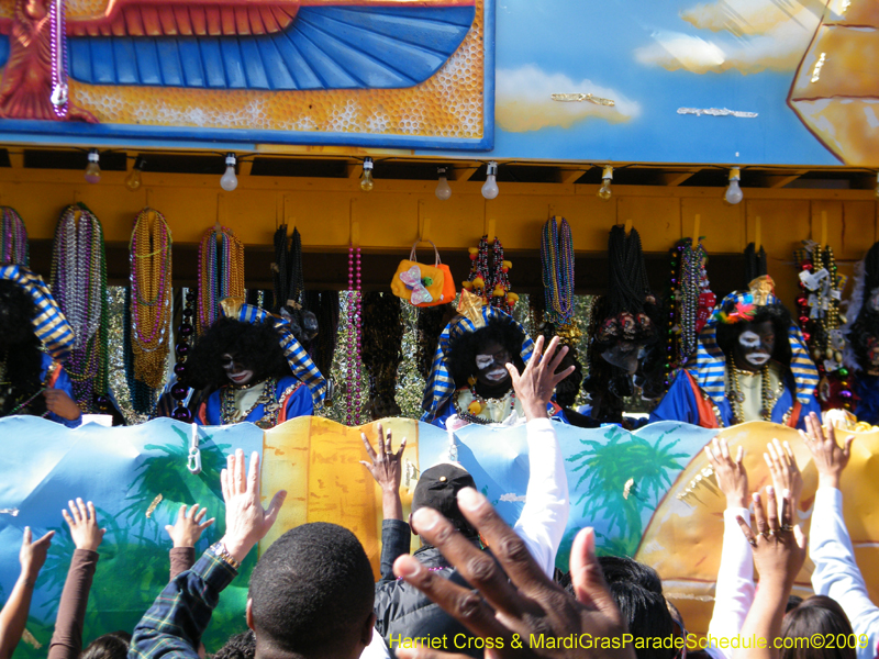 Zulu-Social-Aid-and-Pleasure-Club-2009-Centennial-Parade-mardi-Gras-New-Orleans-Photos-by-Harriet-Cross-0575