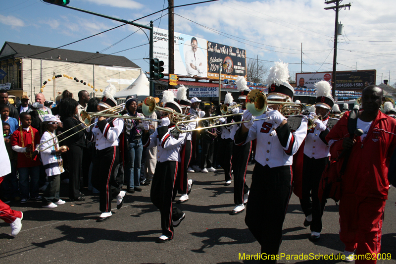 2009-Zulu-Social-Aid-and-Pleasure-Club-100-year-anniversary-Mardi-Gras-New-Orleans-2404