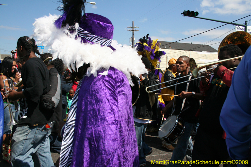 2009-Zulu-Social-Aid-and-Pleasure-Club-100-year-anniversary-Mardi-Gras-New-Orleans-2512