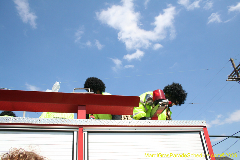 2009-Zulu-Social-Aid-and-Pleasure-Club-100-year-anniversary-Mardi-Gras-New-Orleans-2632