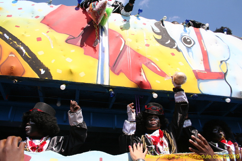 2009-Zulu-Social-Aid-and-Pleasure-Club-100-year-anniversary-Mardi-Gras-New-Orleans-2647