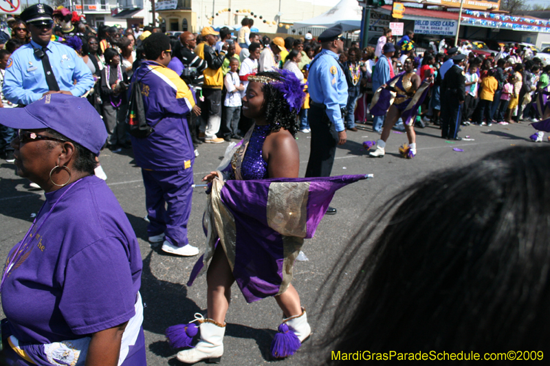 2009-Zulu-Social-Aid-and-Pleasure-Club-100-year-anniversary-Mardi-Gras-New-Orleans-2677