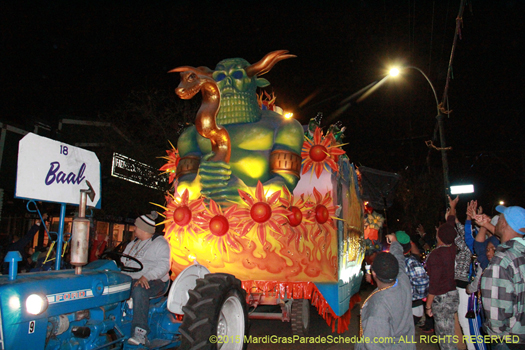 Knights of Babylon 2015 parade - photo by Jules Richard