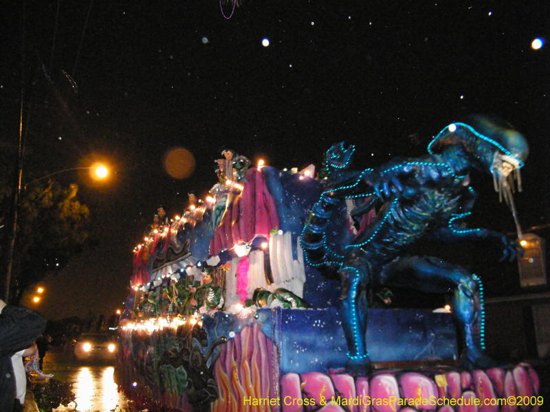 2009-Krewe-of-Caesar-Metairie-Louisiana-Mardi-Gras-Harriet-Cross-6804