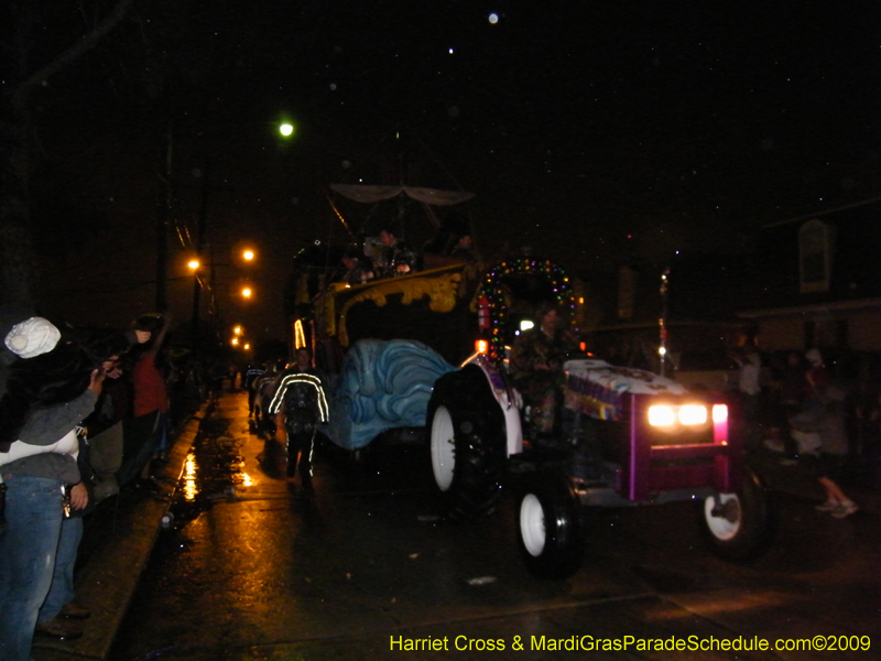 2009-Krewe-of-Caesar-Metairie-Louisiana-Mardi-Gras-Harriet-Cross-6813