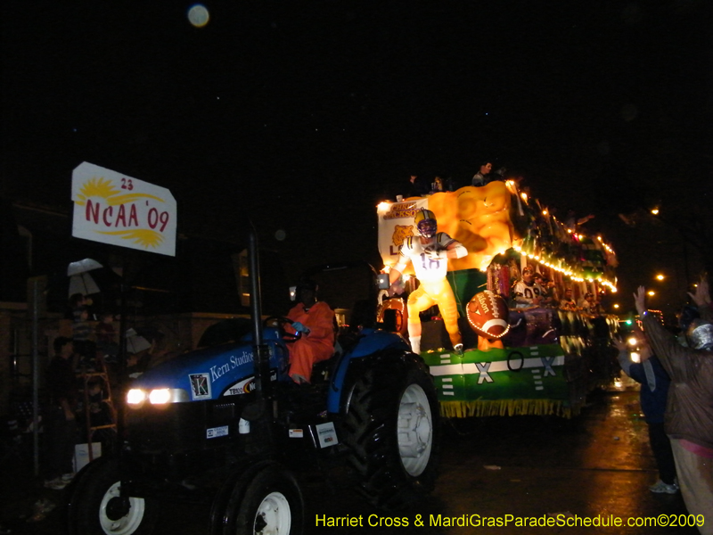 2009-Krewe-of-Caesar-Metairie-Louisiana-Mardi-Gras-Harriet-Cross-6827