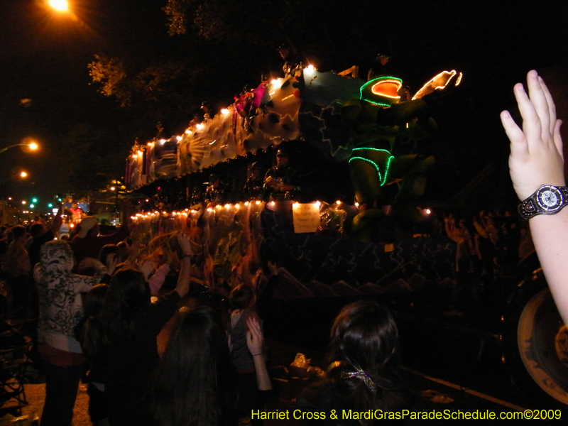 2009-Krewe-of-Caesar-Metairie-Louisiana-Mardi-Gras-Harriet-Cross-7068