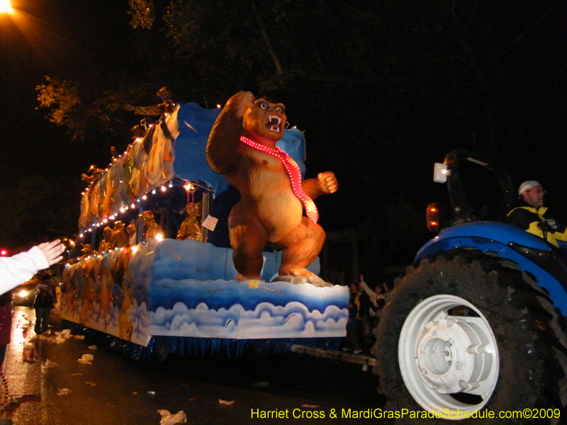 2009-Krewe-of-Caesar-Metairie-Louisiana-Mardi-Gras-Harriet-Cross-7074