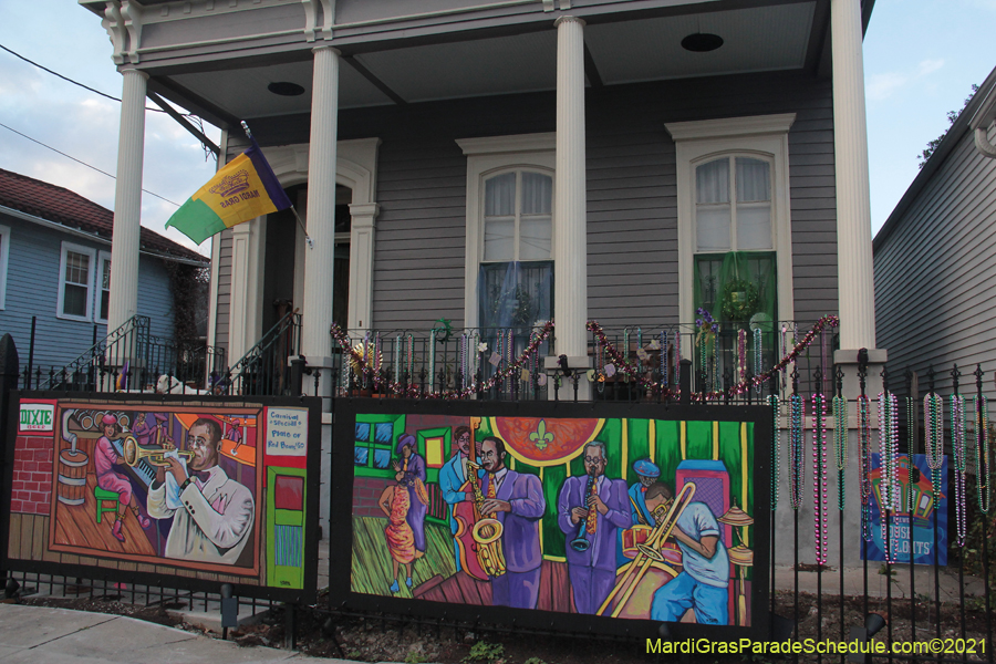 Krewe-of-House-Floats-02697-Audubon-Riverside-2021