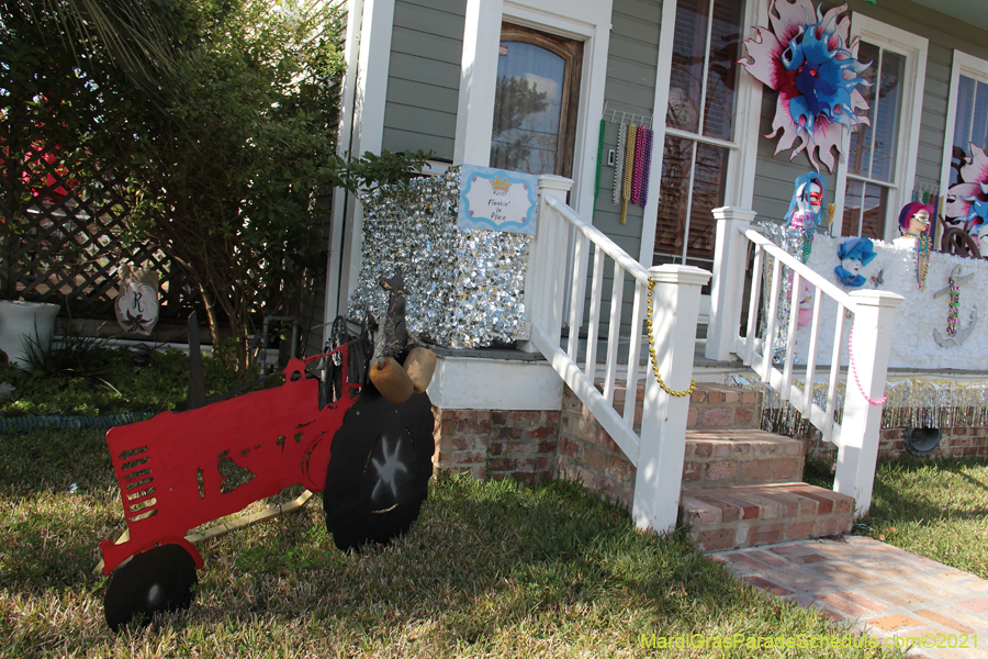 Krewe-of-House-Floats-01091-Mid-City-2021