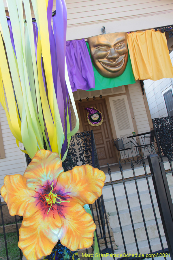 Krewe-of-House-Floats-01111-Mid-City-2021