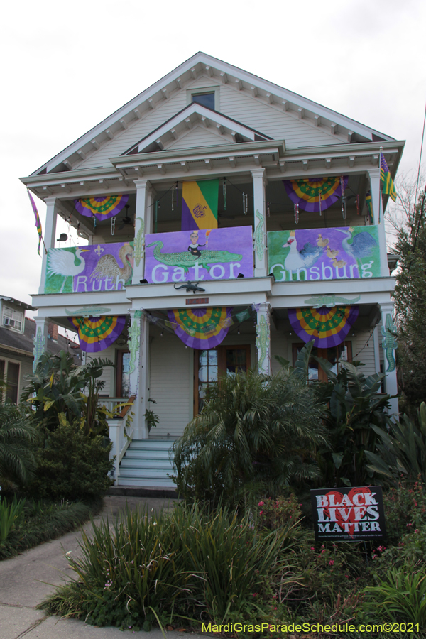 Krewe-of-House-Floats-01147-Mid-City-2021